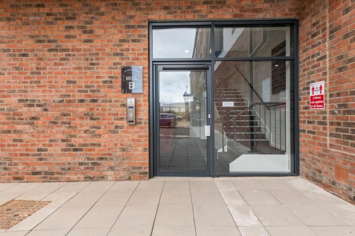 Spacious 1 Bedroom Apartment In A Converted Mill Leeds  Esterno foto